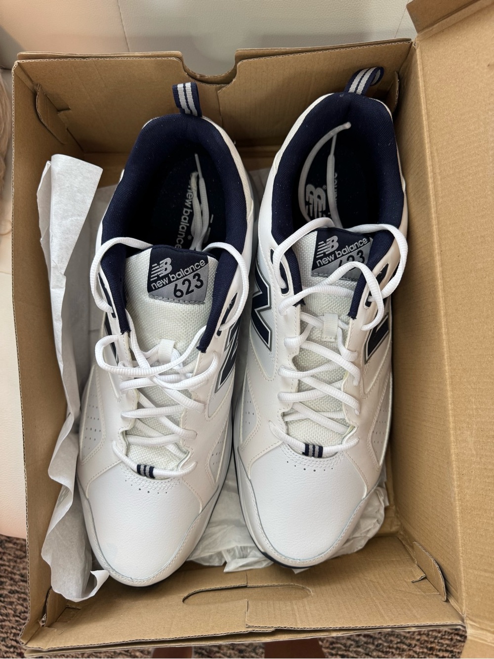 New Balance Men's White and Navy 623 Athletic Sneakers. Size 17